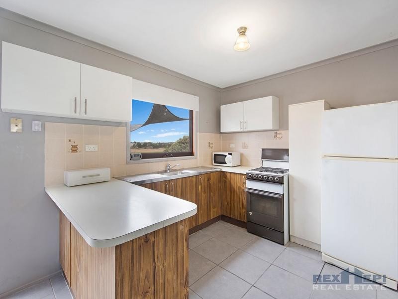 45 Willow Drive, Hampton Park VIC 3976