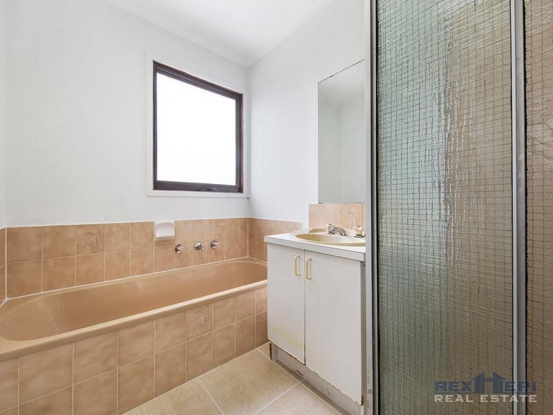 45 Willow Drive, Hampton Park VIC 3976