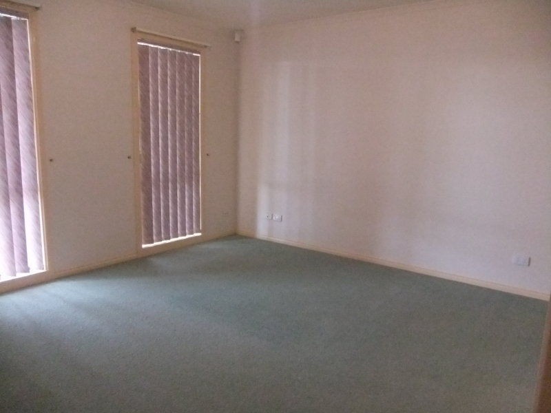 7 The Avenue, Narre Warren South VIC 3805