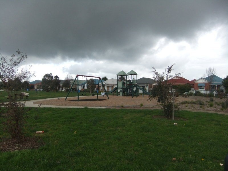 7 The Avenue, Narre Warren South VIC 3805