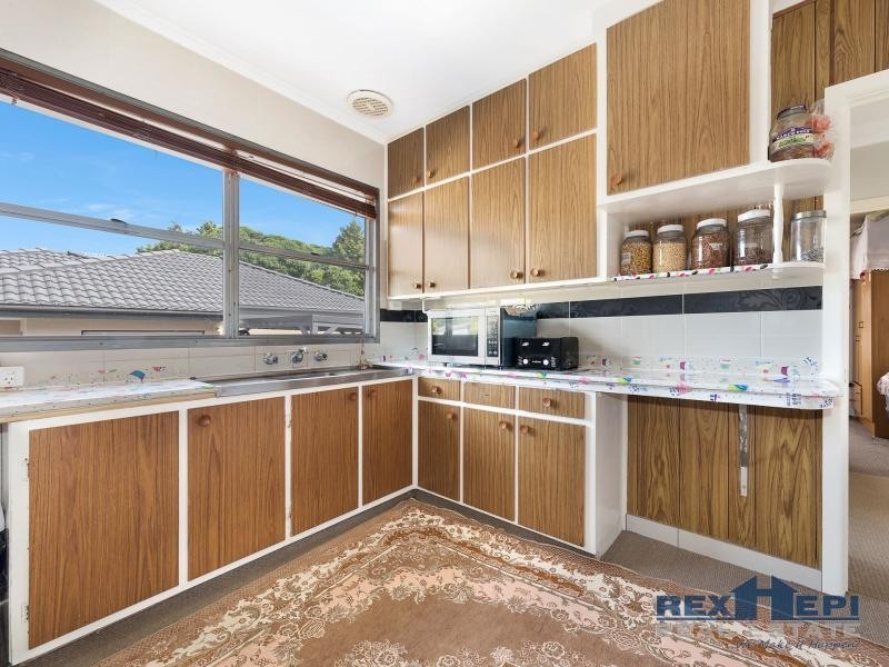 8 Bottlebrush Drive, Doveton VIC 3177