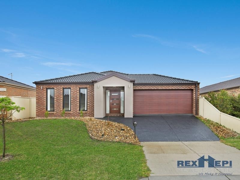 122 Blue Horizons Way, Pakenham VIC 3810