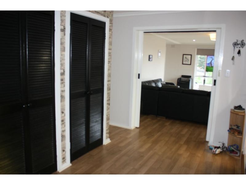 1 Caine Court, Endeavour Hills VIC 3802