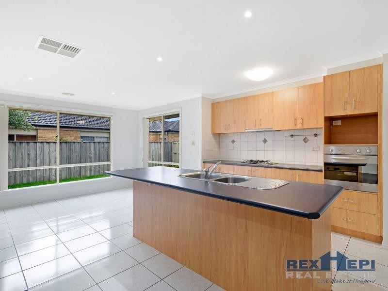 17 Parish Court, Narre Warren South VIC 3805