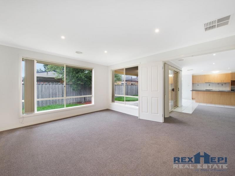 17 Parish Court, Narre Warren South VIC 3805