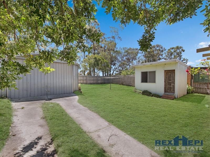 13 Glenwood Drive, Springvale South VIC 3172