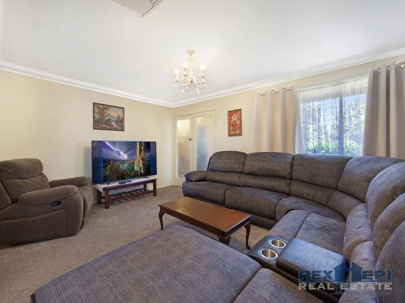 15 Glenwood Drive, Springvale South VIC 3172