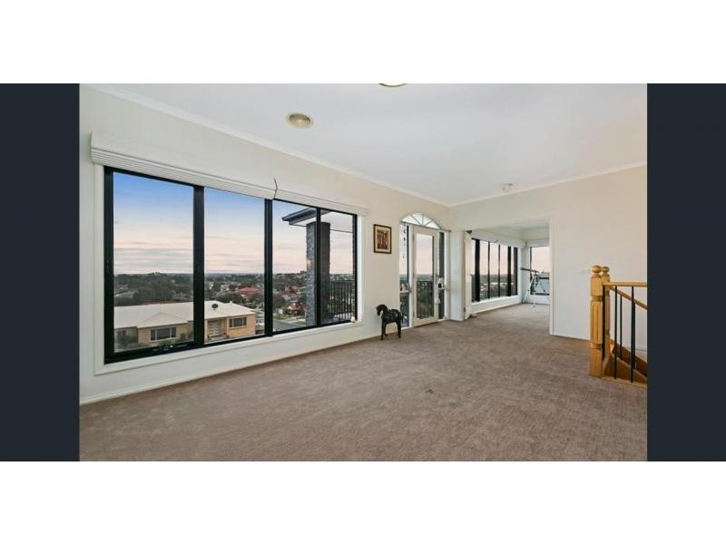 21 Wintersun Road, Berwick VIC 3806