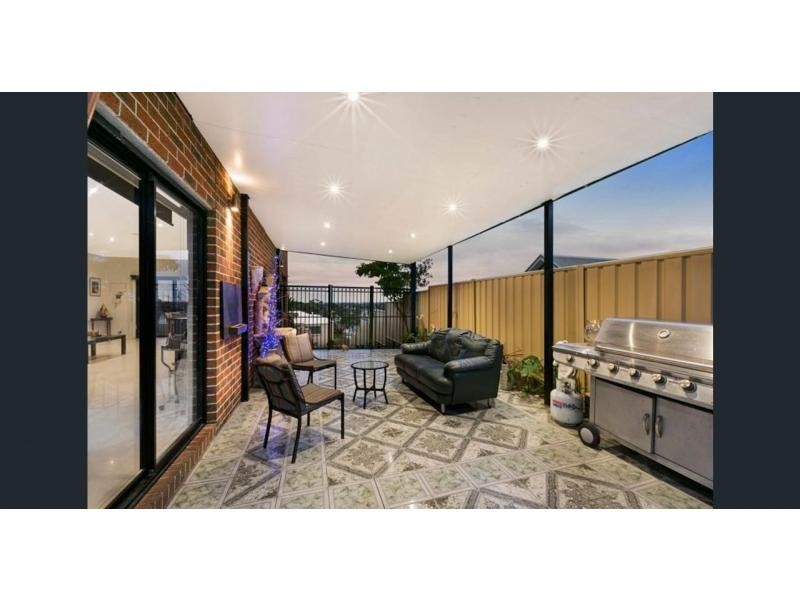 21 Wintersun Road, Berwick VIC 3806