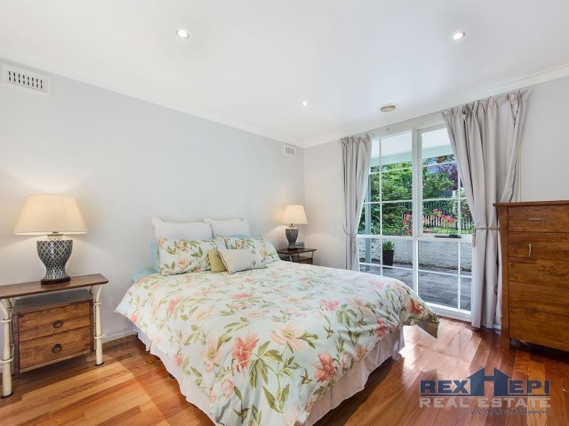 6 Russel Avenue, Berwick VIC 3806