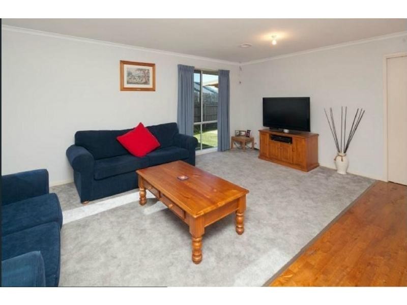 24 Strathaird Drive, Narre Warren South VIC 3805