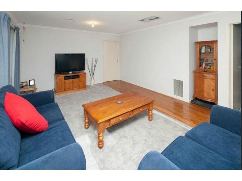 24 Strathaird Drive, Narre Warren South VIC 3805