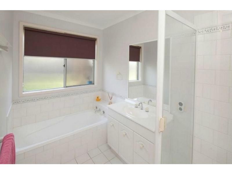 24 Strathaird Drive, Narre Warren South VIC 3805