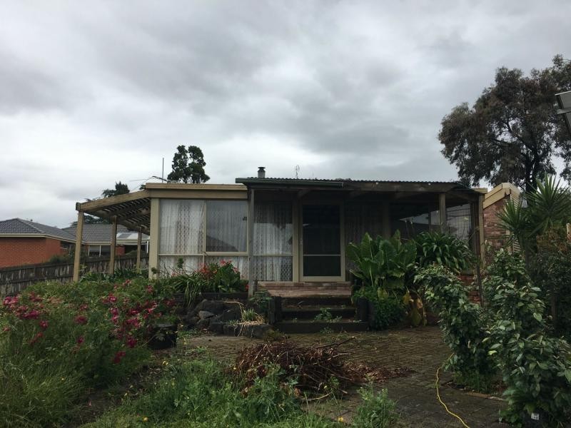 27 Frederick Rise, Narre Warren South VIC 3805