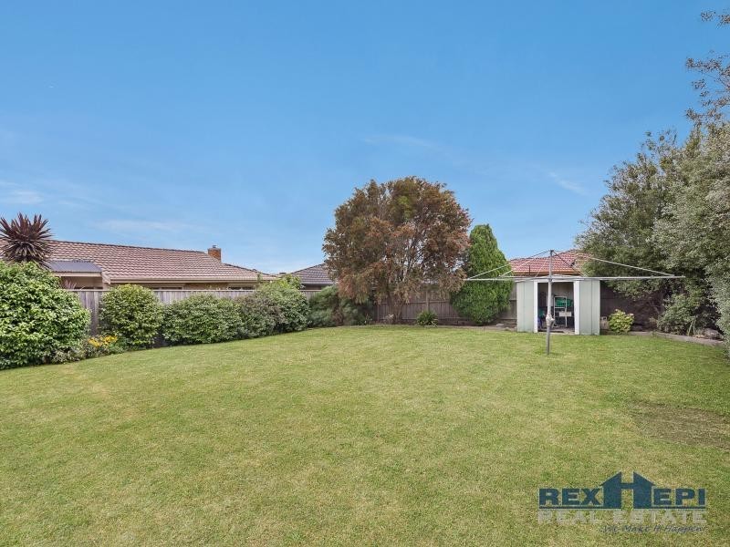 7 Thanos Court, Hallam VIC 3803