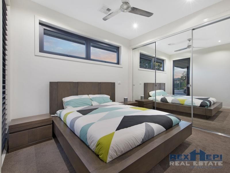 36 Kirrabilli Parade, Berwick VIC 3806