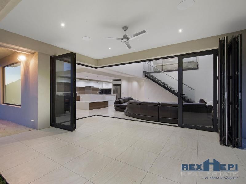 36 Kirrabilli Parade, Berwick VIC 3806