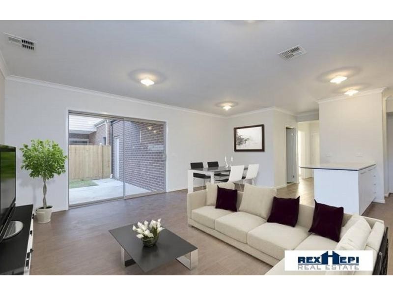 47 Kosciuszko Circuit, Clyde VIC 3978