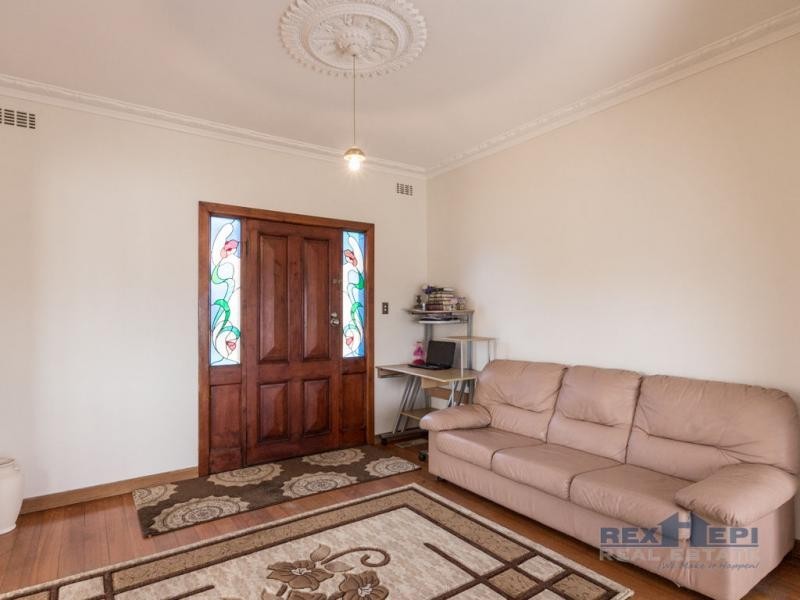 77 Doveton Avenue, Eumemmerring VIC 3177