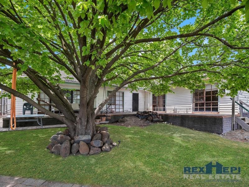 77 Doveton Avenue, Eumemmerring VIC 3177