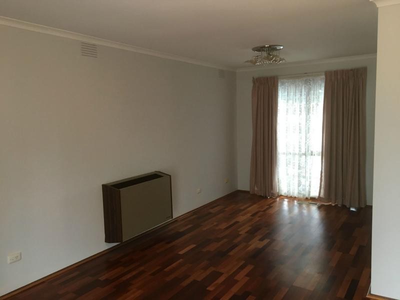 41 Rossiter Avenue, Endeavour Hills VIC 3802