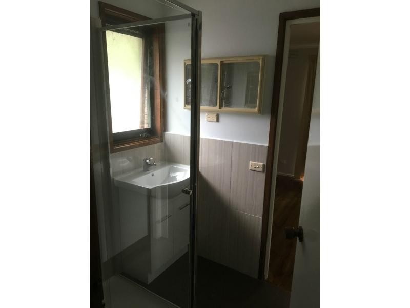 41 Rossiter Avenue, Endeavour Hills VIC 3802