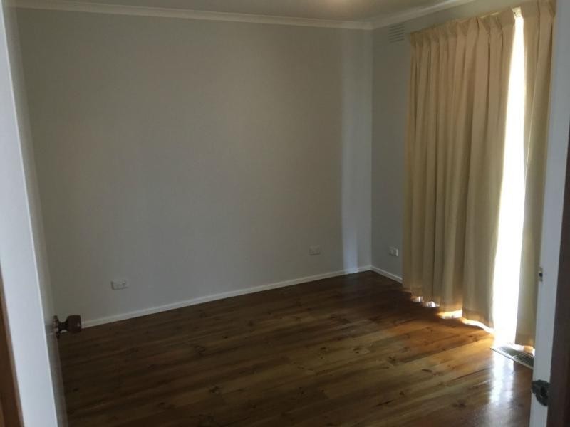 41 Rossiter Avenue, Endeavour Hills VIC 3802