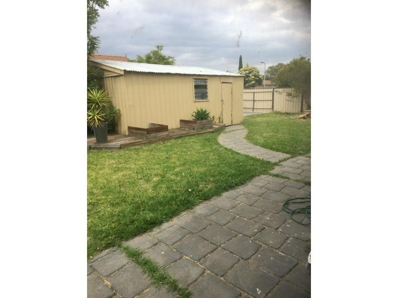 19 Beckington Crescent, Hampton Park VIC 3976