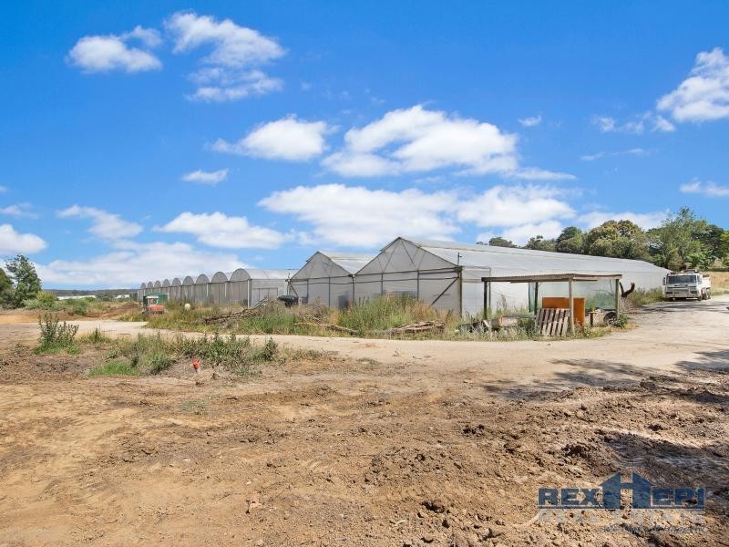 555 Belgrave Hallam Road, Lysterfield VIC 3156