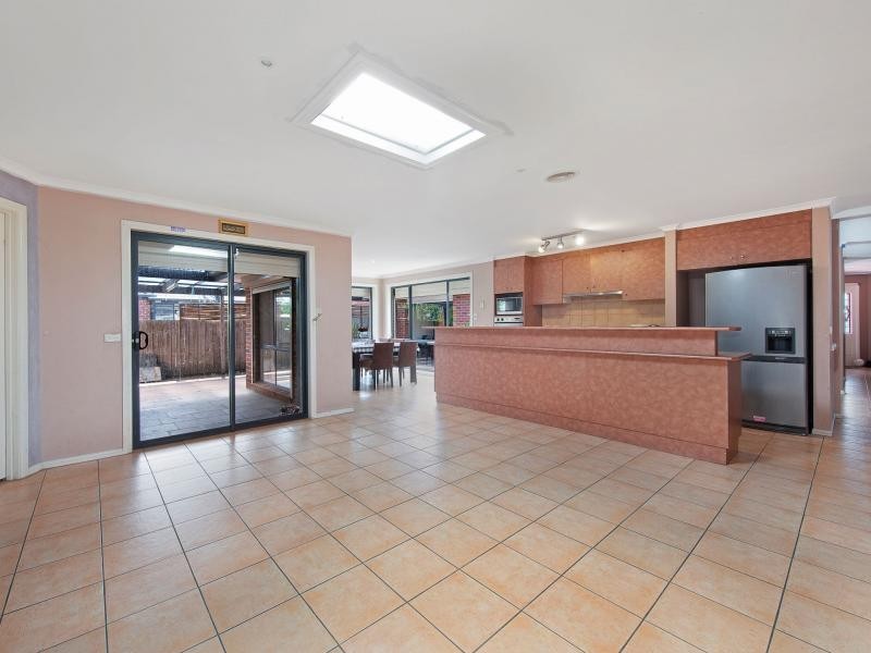 9 Karoonda Way, Hampton Park VIC 3976