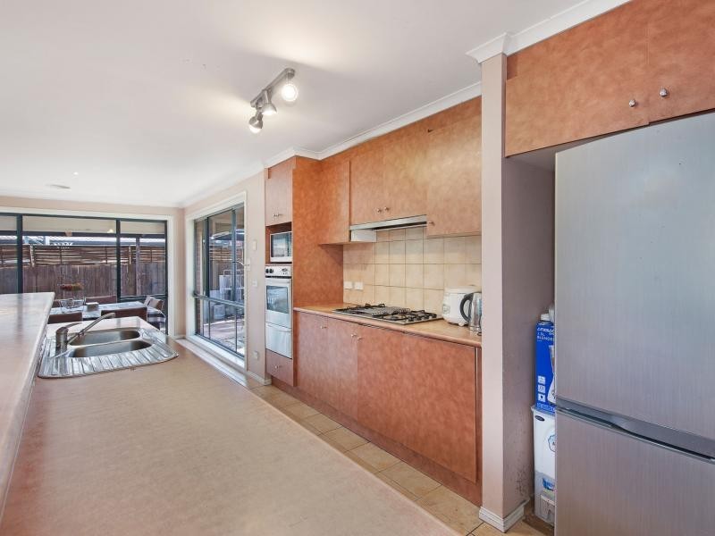 9 Karoonda Way, Hampton Park VIC 3976