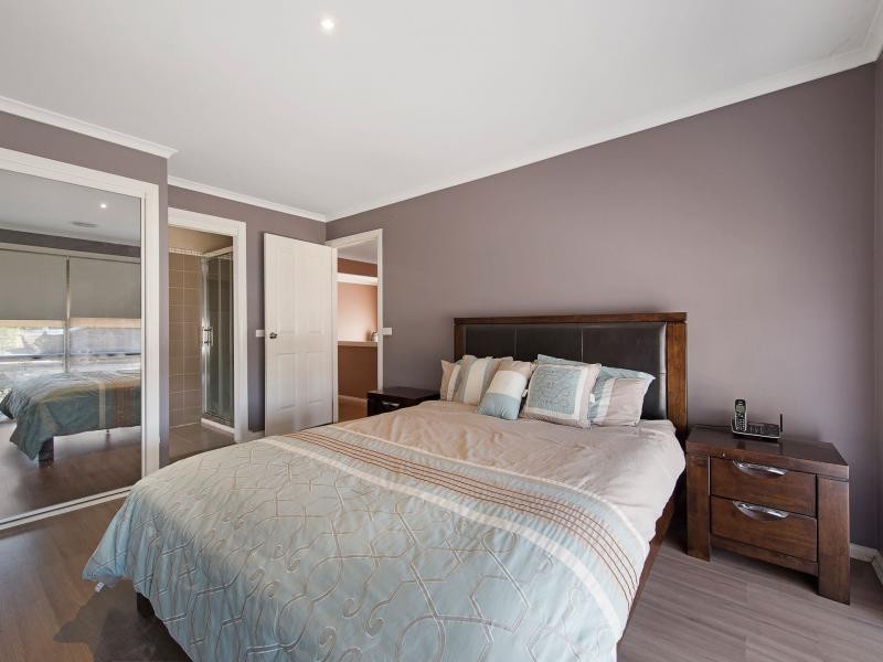 9 Karoonda Way, Hampton Park VIC 3976