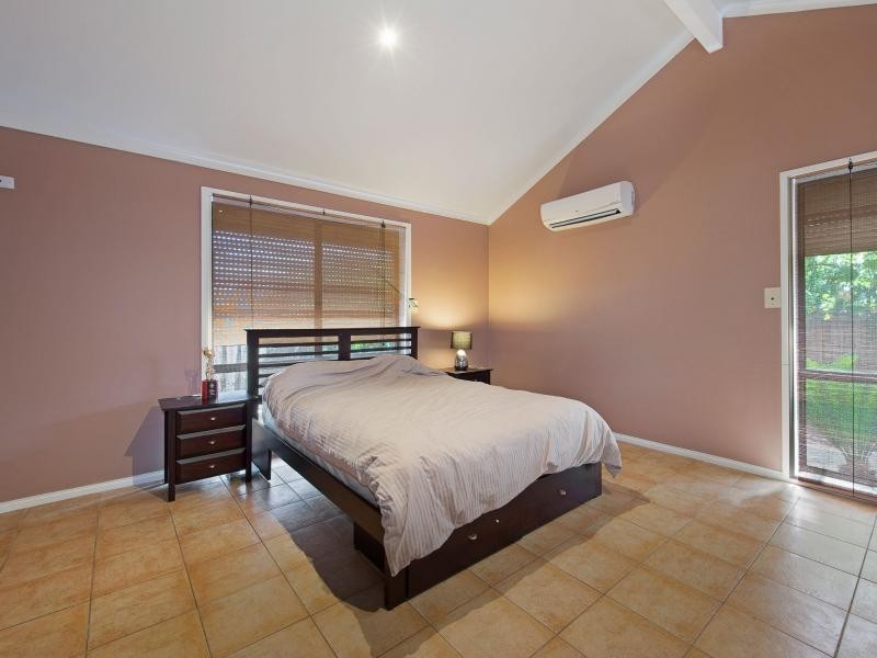 9 Karoonda Way, Hampton Park VIC 3976