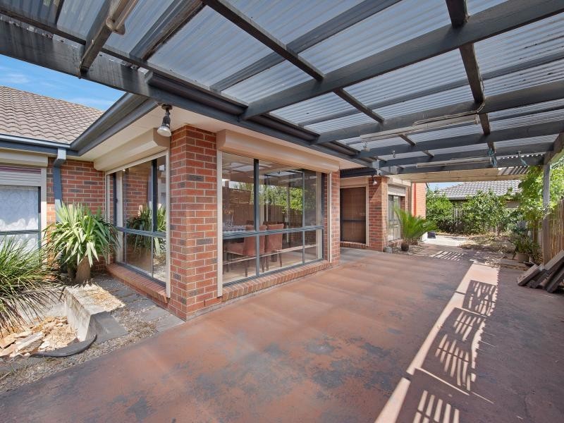 9 Karoonda Way, Hampton Park VIC 3976