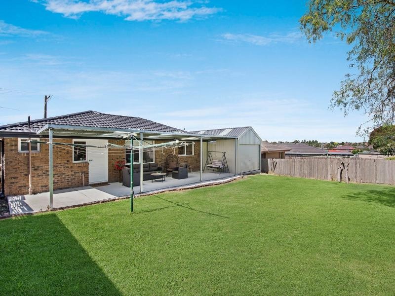 8 Simon Court, Hampton Park VIC 3976