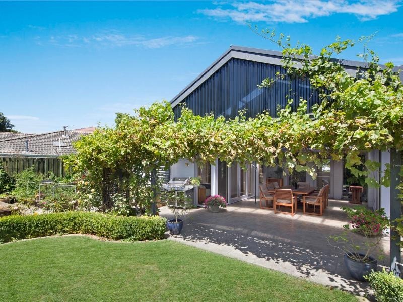 5 Fountain Drive, Narre Warren VIC 3805