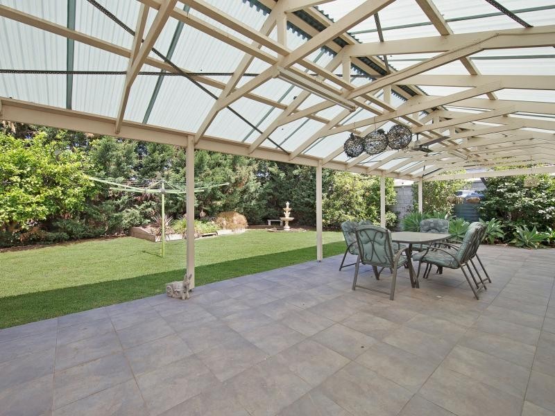 9 Strawbent Rise, Narre Warren VIC 3805