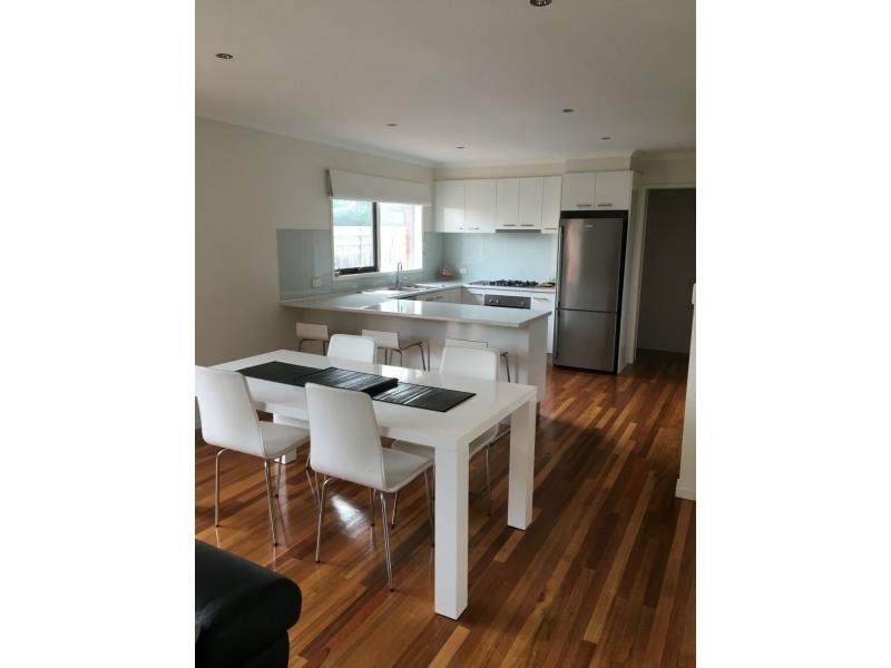 Unit 2/15-17 Kays Avenue, Hallam VIC 3803