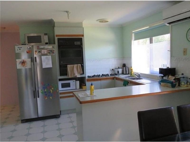 5 Andover Court, Hampton Park VIC 3976