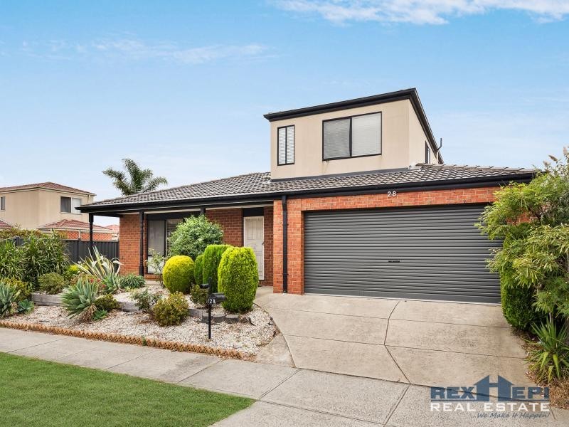 28 Karoonda Way, Hampton Park VIC 3976