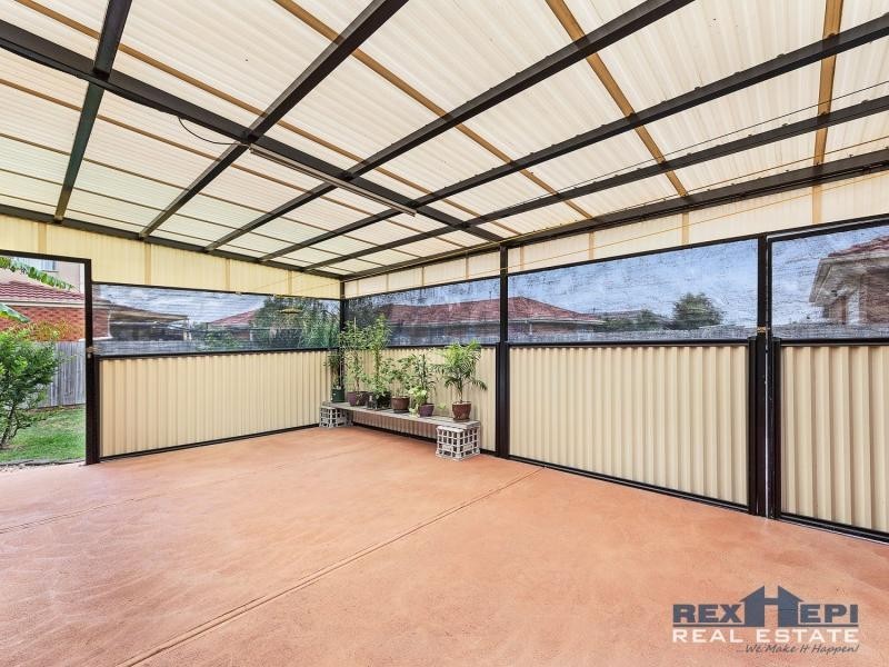28 Karoonda Way, Hampton Park VIC 3976