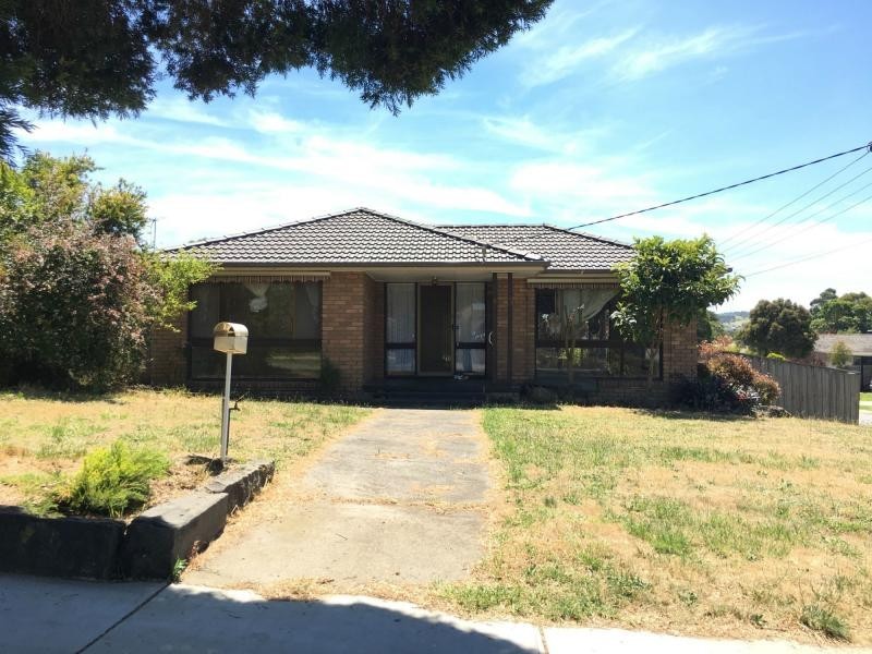 45 Fountain Drive, Narre Warren VIC 3805