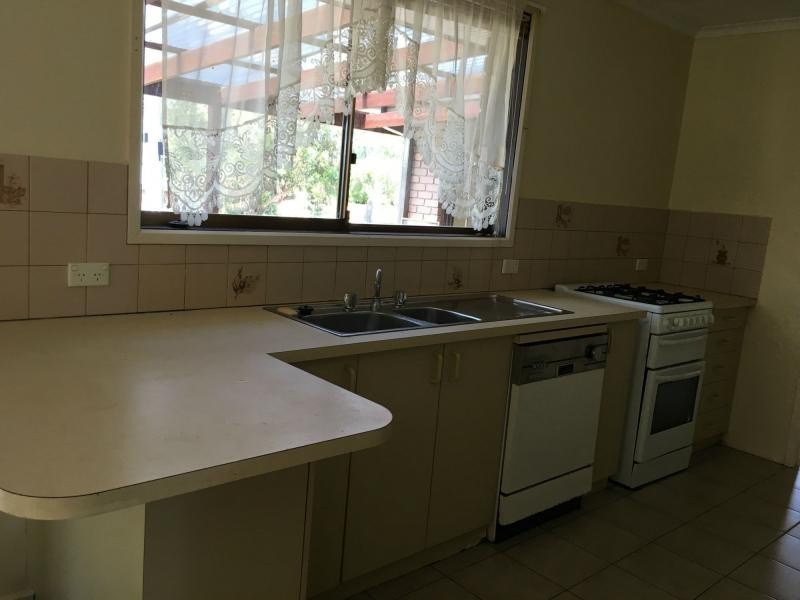 45 Fountain Drive, Narre Warren VIC 3805