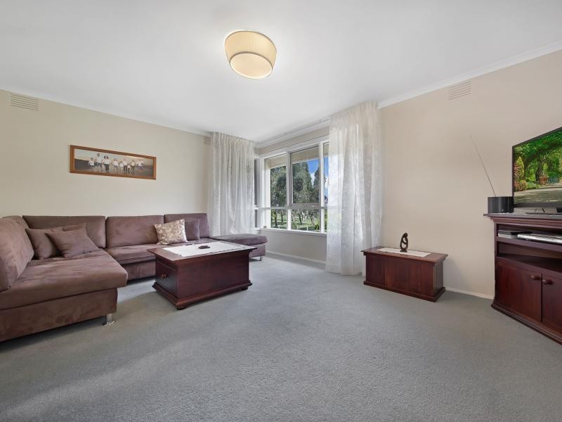 28 Gunns Road, Hallam VIC 3803