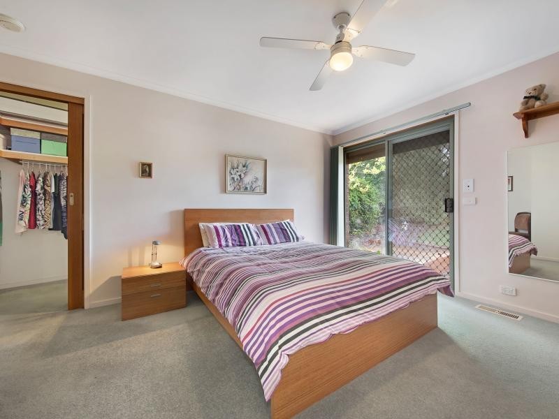 28 Gunns Road, Hallam VIC 3803