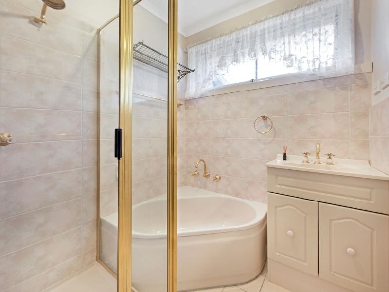 28 Gunns Road, Hallam VIC 3803