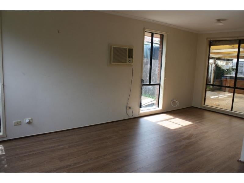 24 Gull Way, Narre Warren South VIC 3805