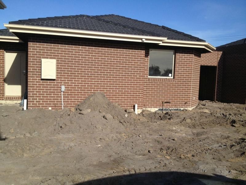 Unit 2/22 Aylesbury Court, Hampton Park VIC 3976