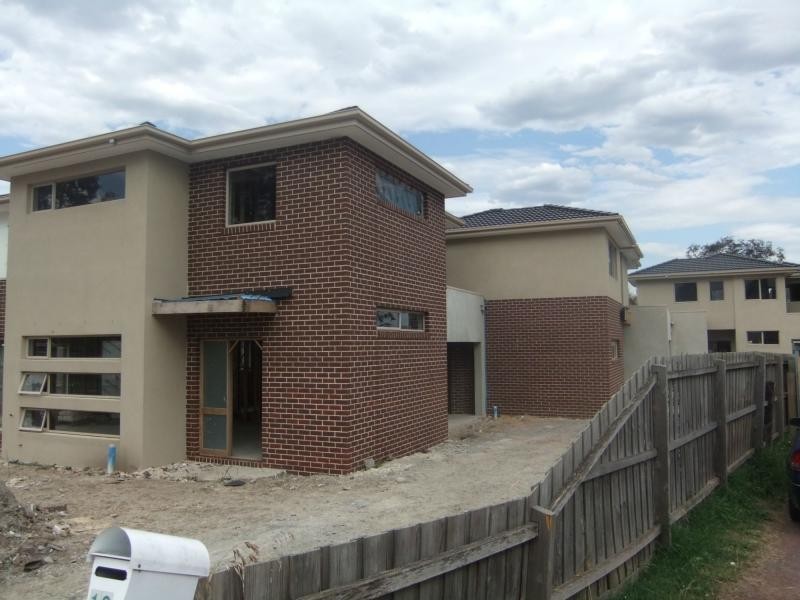 1/15 Sunline Avenue, Noble Park North VIC 3174