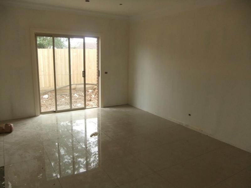 Unit 4/32 Ambrie Crescent, Noble Park VIC 3174